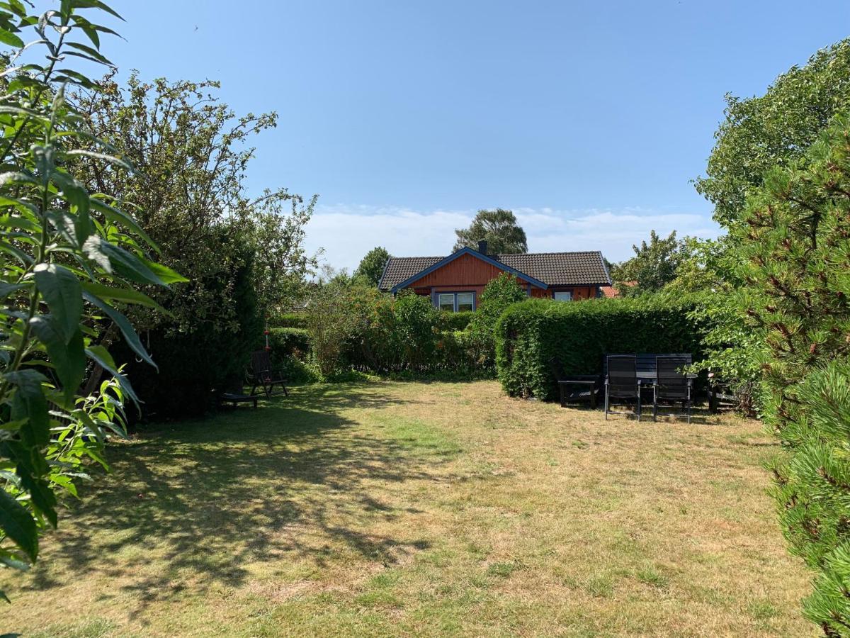 Private House Parking Garden Sea Nature Malmo Luaran gambar