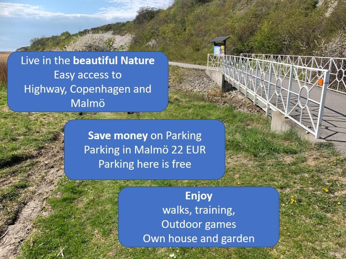 Private House Parking Garden Sea Nature Malmo Luaran gambar