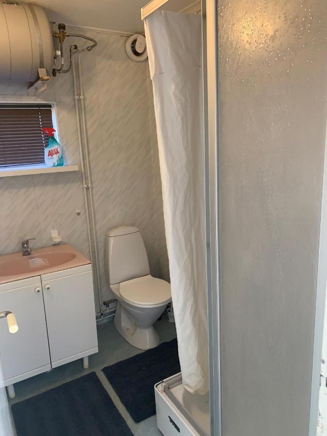 Private House Parking Garden Sea Nature Malmo Luaran gambar