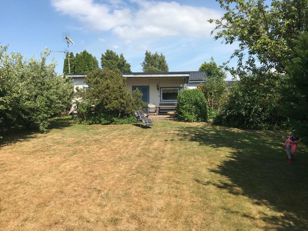 Private House Parking Garden Sea Nature Malmo Luaran gambar