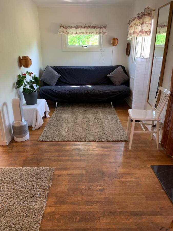 Private House Parking Garden Sea Nature Malmo Luaran gambar